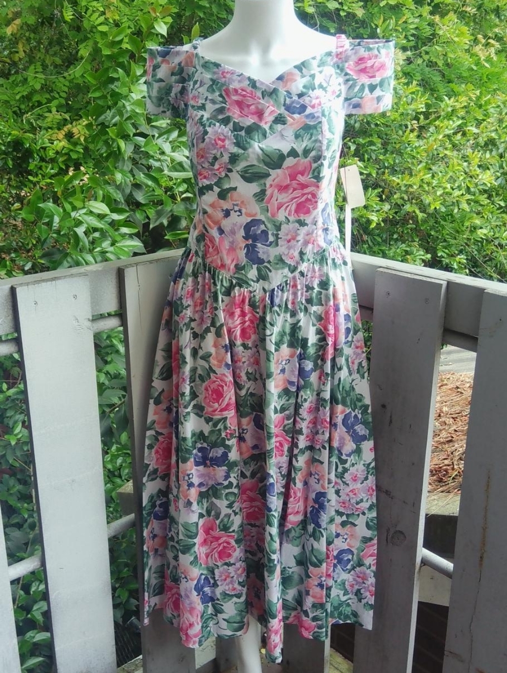 Vintage 80s 90s Floral Cottagecore Tea Garden Romantic Midi Dress